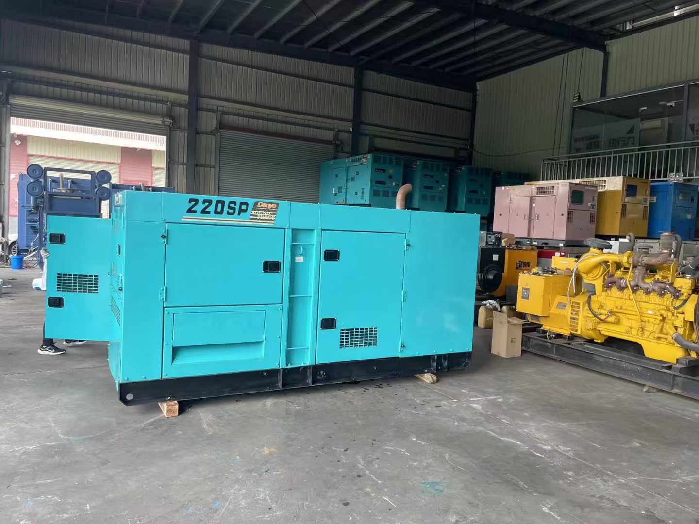 石景山800kW 柴油发电机的输出电流波动范围是多少？